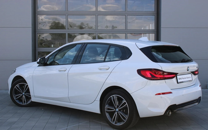 BMW Seria 1 cena 99900 przebieg: 52160, rok produkcji 2020 z Puławy małe 254
